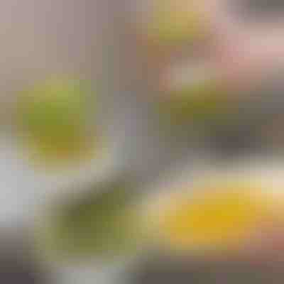 Čistiaca kefa s dávkovačom a stojanom | BRUSKICA